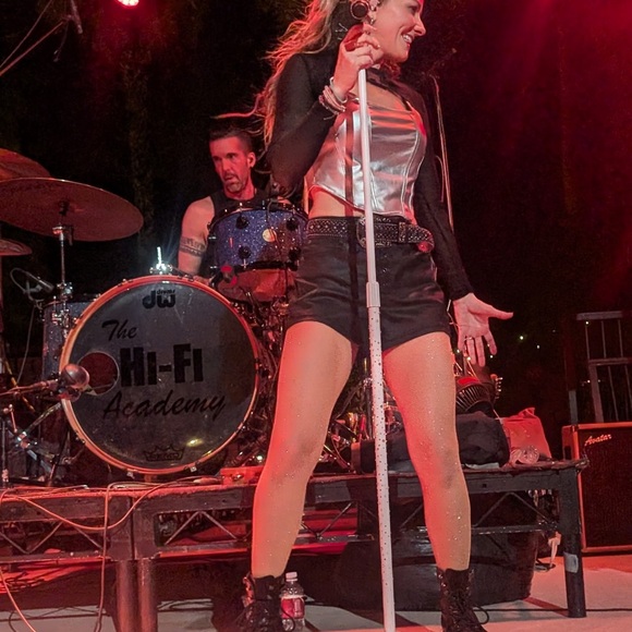 Meet your Posher, Kim - Picture 3 of 9